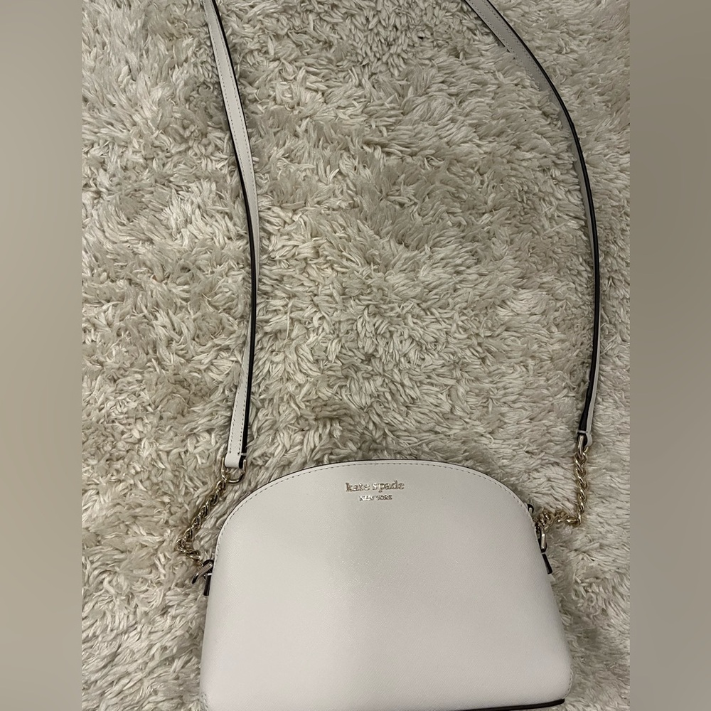 Kate Spade Crossbody in Cream/White color. - Picture 2 of 10